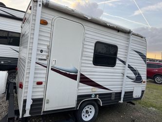 2017 Canyon Cat Rarely Used ..serious Buyers Please 