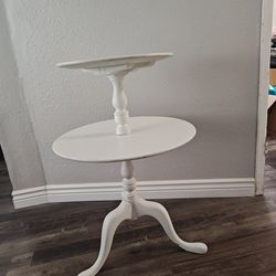Pedestal Table