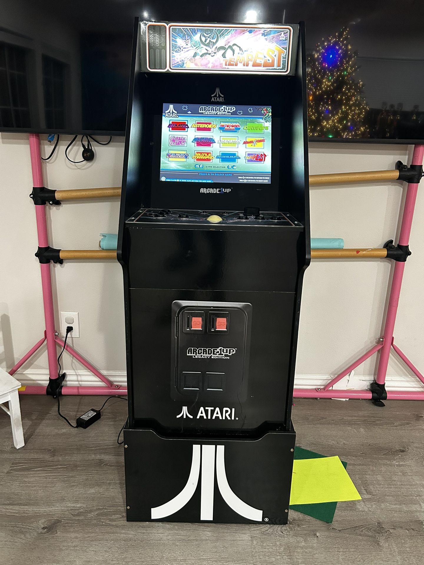 Arcade 1 Up Tempest Console. 12 Games With Riser