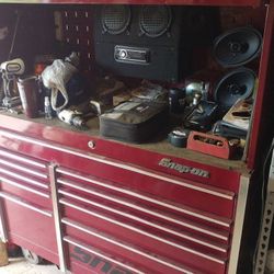 Tool chest snap on. No tools