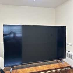 Electronics Bundle – 55” TCL TV, Large Speaker, Tennis Racket, Ski Gloves & More