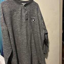 Raider pullover sweater size extra large