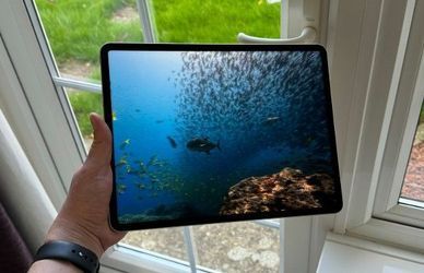 Big and Bold 12.9 screen 🔥Apple iPad Pro 6th Gen 🚀 Grab yours for only $5 down! Just ask us how!!