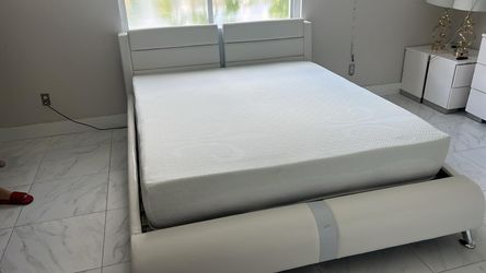 Cama Queen