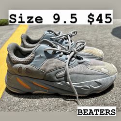 Adidas Yeezy Beaters Size 9.5 