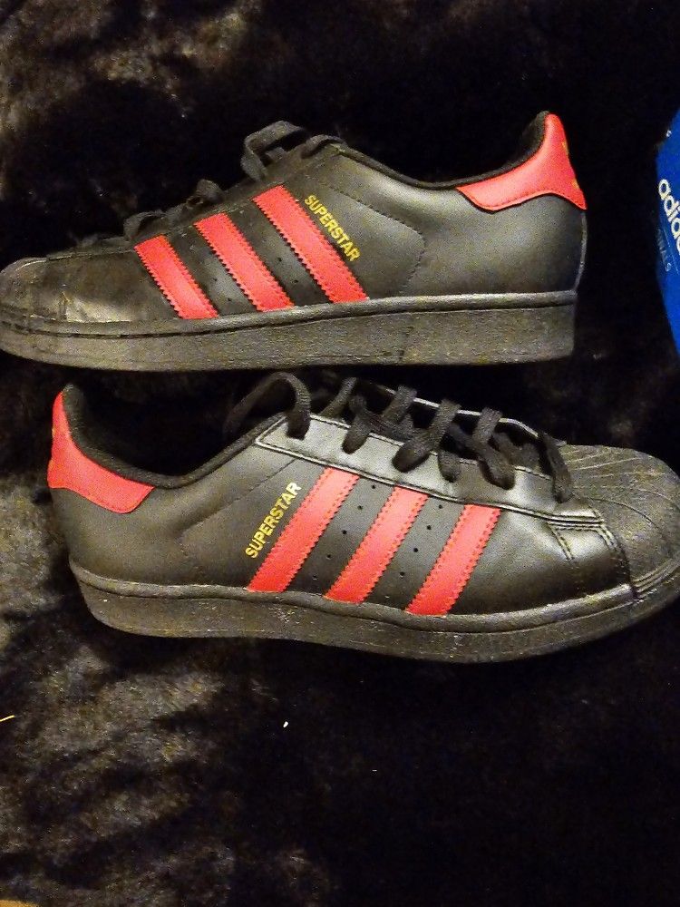 Size 6- 139. Adidas Superstar J