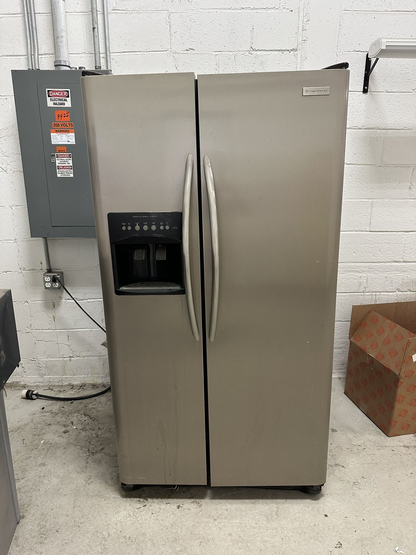 Frigidaire Refrigerator