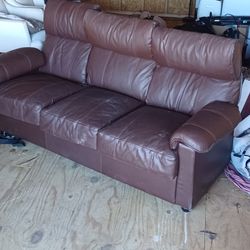 Couch 75 