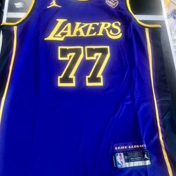 Lakers, Jerseys. New 