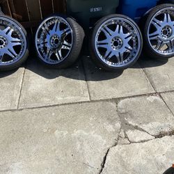 22 inch rims universal ( Divinci blade )