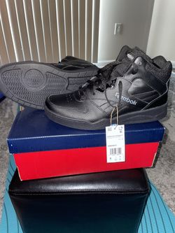 Brand New Size 8 X-wide Reebok