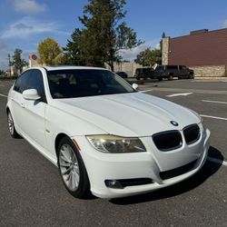 Clean Title 2009 BMW 328i Low Miles