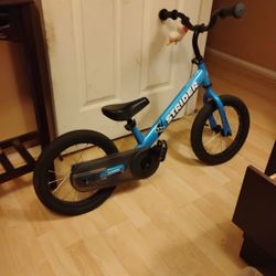 STRIDER 14X CLASSIC KIDS BALANCE BIKE MINT COND.