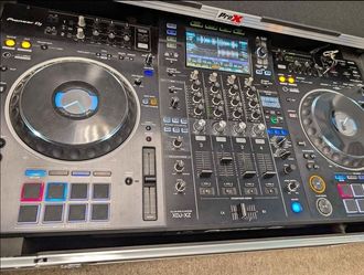 Pioneer XDJ- XZ ( w/Pro-X Flight Case )