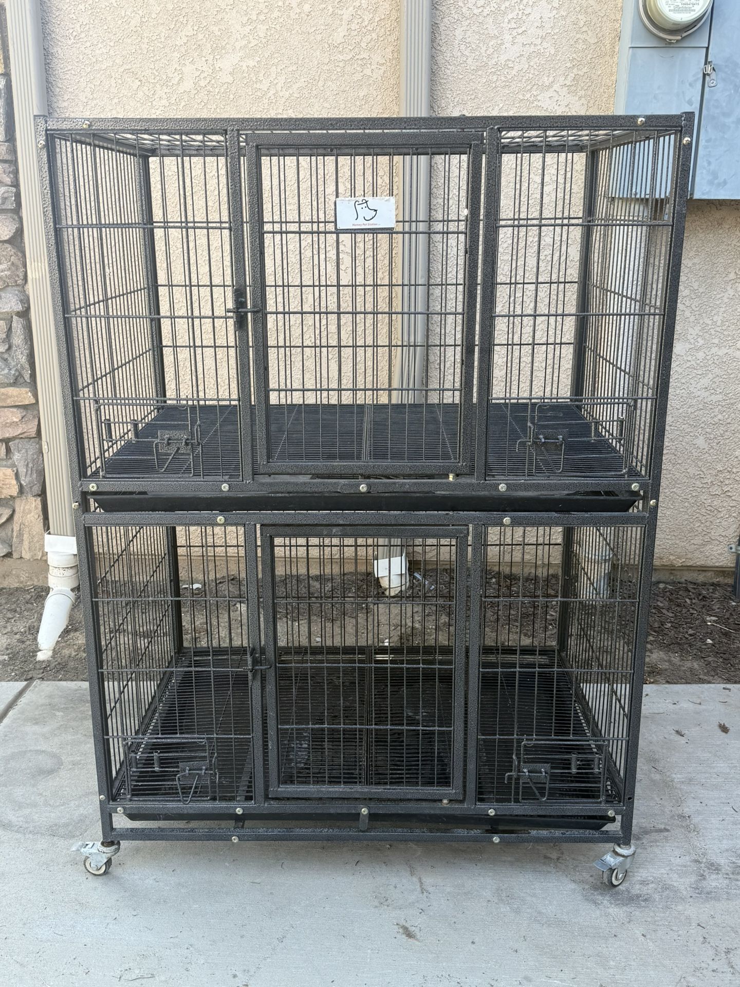 Heavy Duty Double Stacked Cage