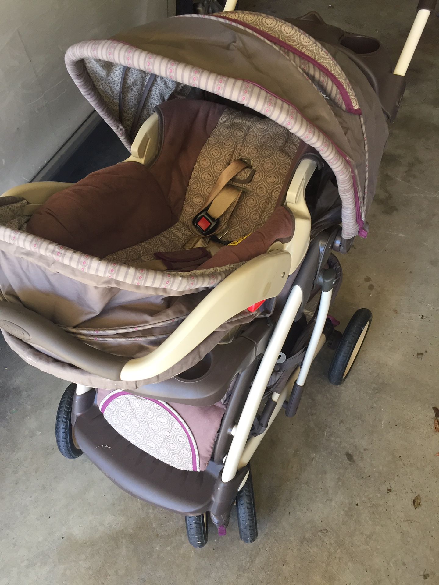 Free Baby stroller and car seat( GRACO)