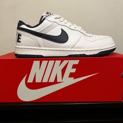 USED NIKE BIG NIKE LOW SIZE 10 MENS