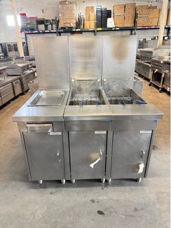 Dual Fryer with Dump Station SOUTHBEND P16C-S