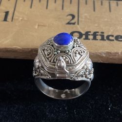 Locket Ring Blue Stone