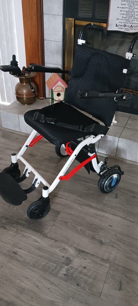 Beyour Rechargeable Wheelchair