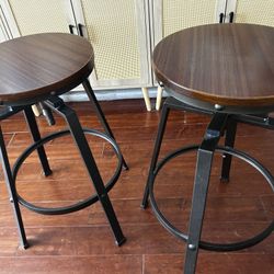Bar Stools Set