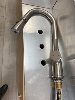 Kitchen faucet
