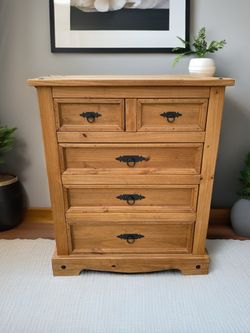PIER IMPORTS DRESSER