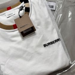 Burberry T shirt