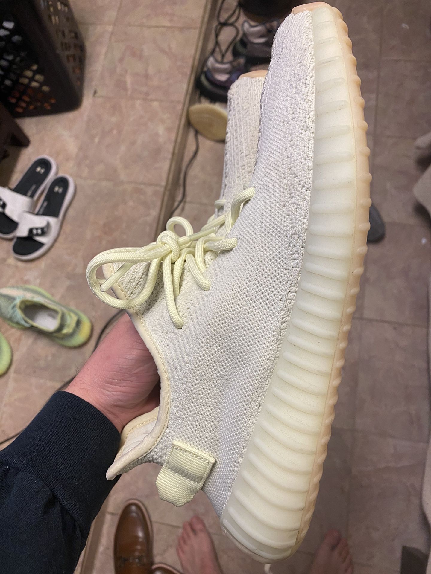 Yeezy Butters Size 9