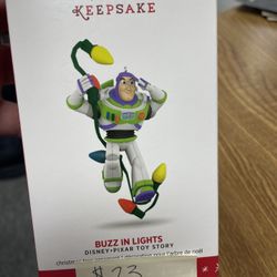 Christmas tree ornaments 