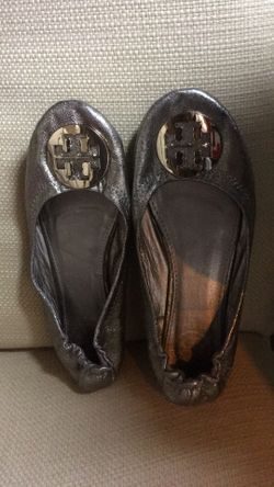 Rare color Tory Burch flats size 7