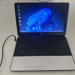 Windows 11 HP laptop with charger