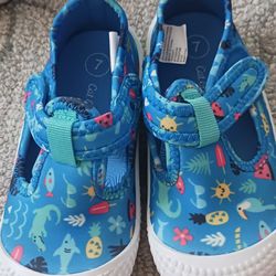 Boy Shoes/toddler/ Size 7