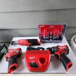 Milwaukee M12 Fuel Impact/Drill/3/8 Ratchet +2 3.0 Batteries 