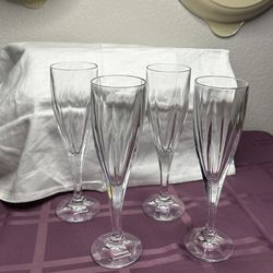 Shannon Crystal From Ireland Flawless Crystal Champagne Flutes    Set of 4
