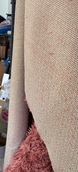 Free round peach rug