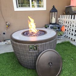New Sunvilla 38" Fire Pit  / Outdoor Furniture.  Patio Sets Also Available. 