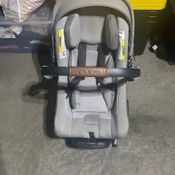 Nuna Pipa Car Seat