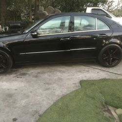 2004 Mercedes-Benz E-Class