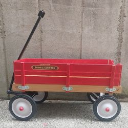 Town & Country  Radio Flyer 