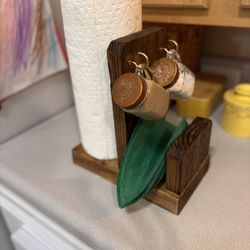 Paper Towel Holder