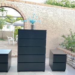 Dresser + Nightstands Set 