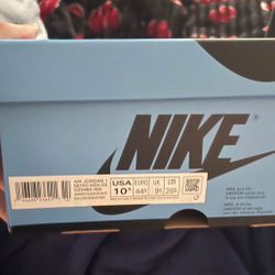 Air Jordan 1 Retro High OG size 10.5 UNC University Blue  DZ5485-400
