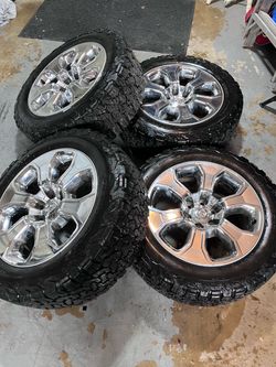 4 BFGoodrich All-Terrain L275/55R20 tires. Come with 6 lug Chrome Wheels & Center cap. Off a 2019 RAM. Excellent condition