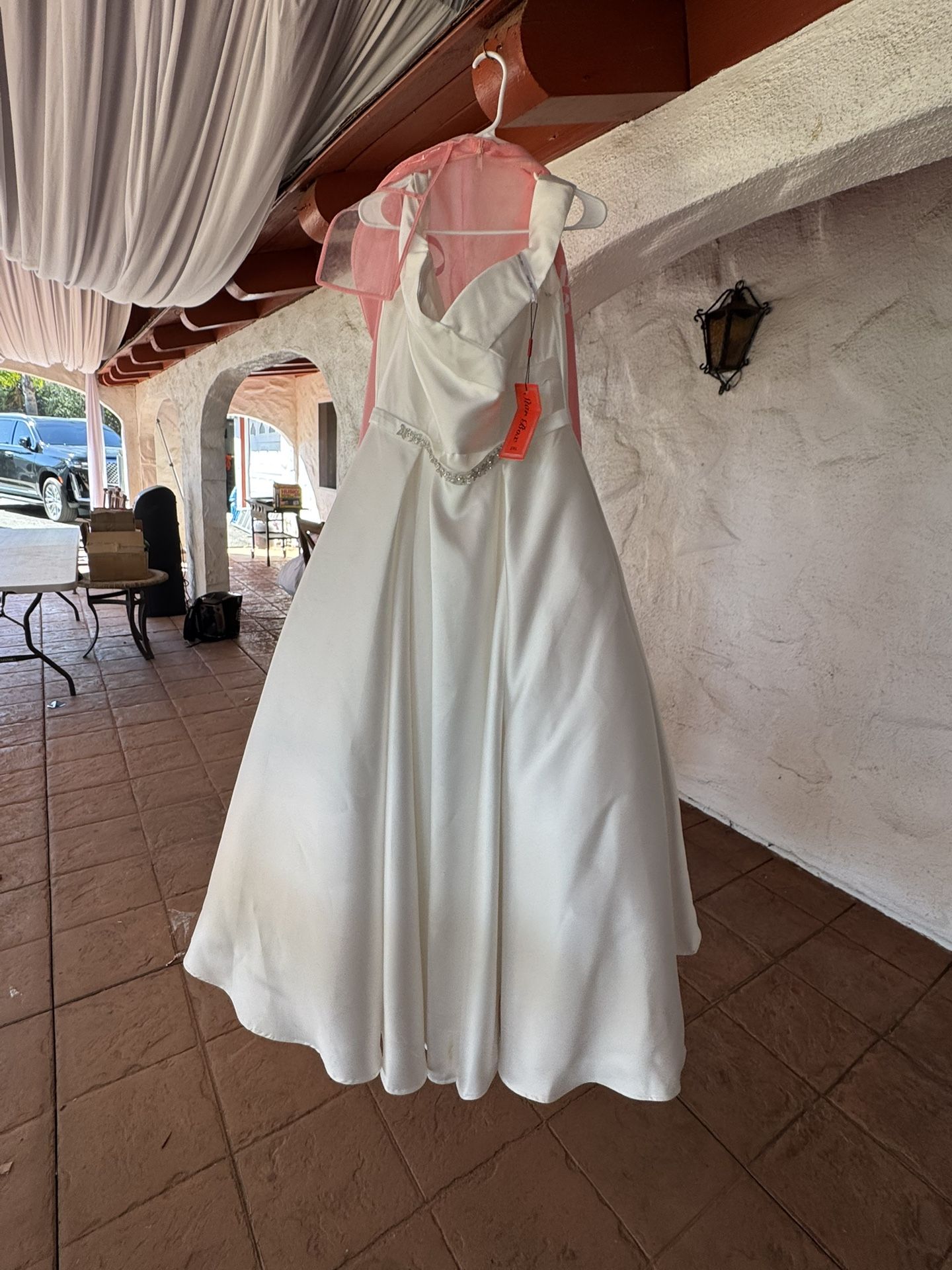 Wedding dress