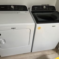Whirlpool Electric washer And Dryer 
