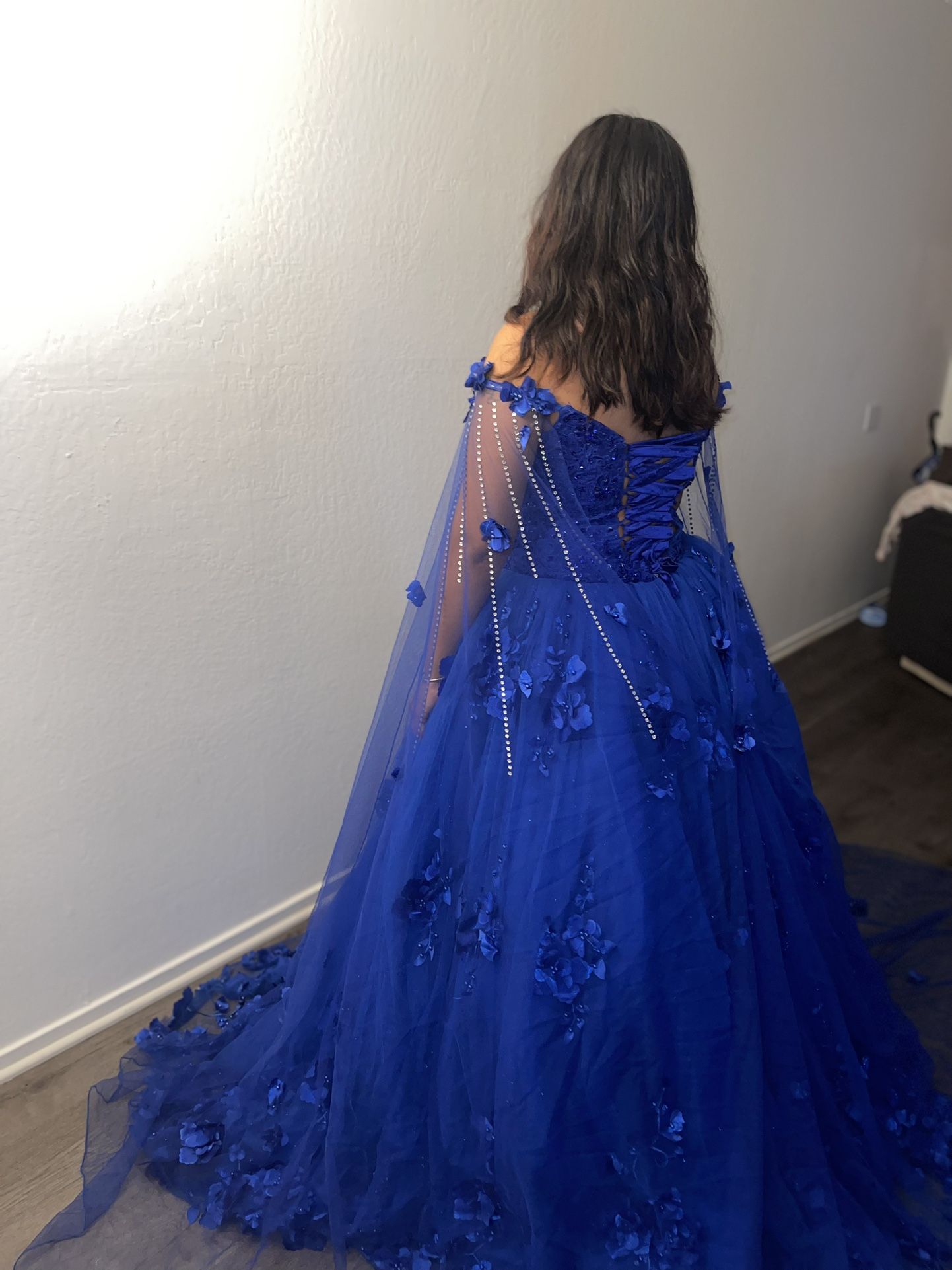 Elegant Blue Gown with Floral Details (trying to sell as soon as possible) Size: M