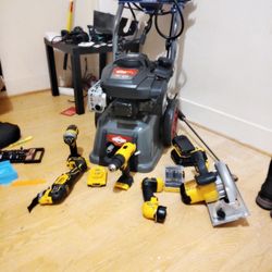 Pressure Washer.Dewalt Tools .3100 Psi Gpm 2.5  