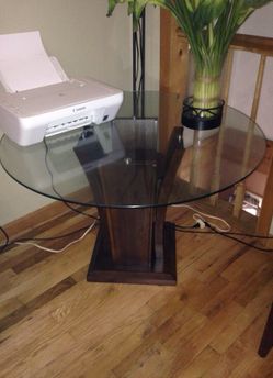 cocktail glass table