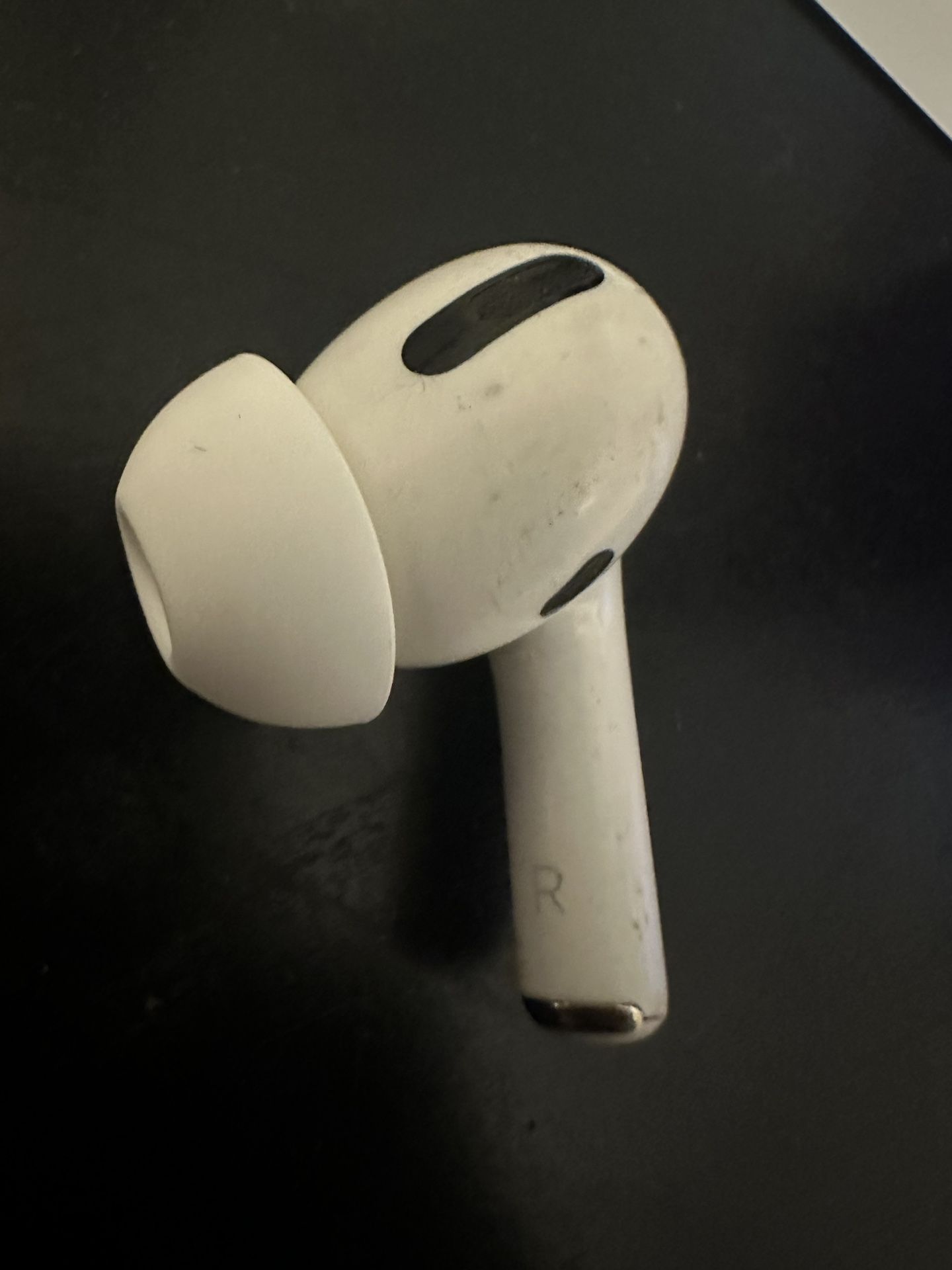 Airpod Pro (Right Ear Replacement)